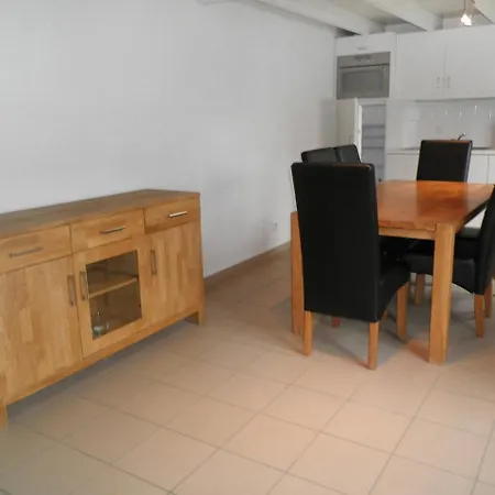 Holiday Vissershuis-4 *